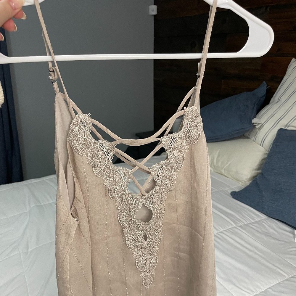 ASTR The Label Grey Chateau Size Medium Tank Top